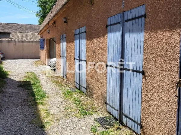 À vendre : Immeuble de 7 pièces 196 m2, idéalement situé à 5 minutes à pied de l'intra-muros d'Avign