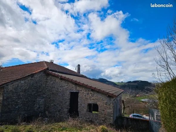 Cublize Vend grange a rénover