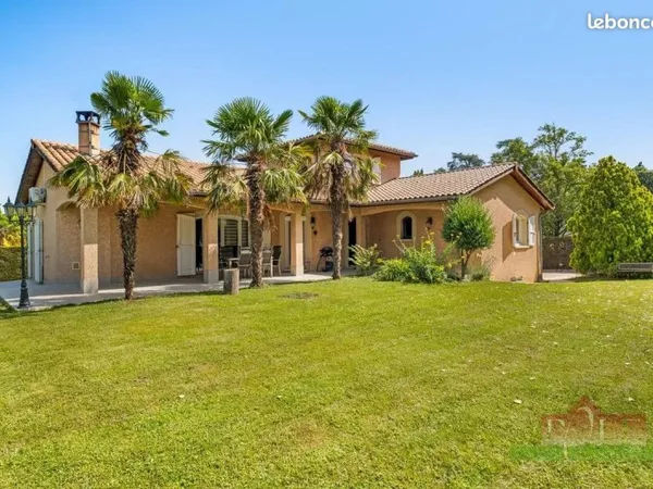 Villa 6 pièces 152 m²