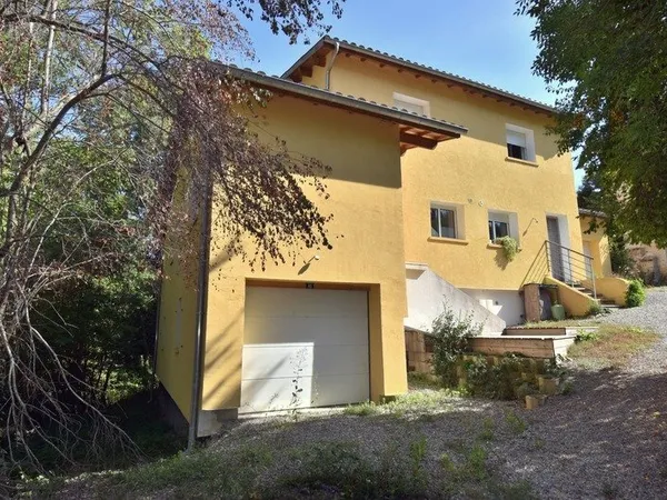 A la vente: Maison récente (2017), 3 chambres, 2 salles de bain, grande terrasse et garage à 15 min 