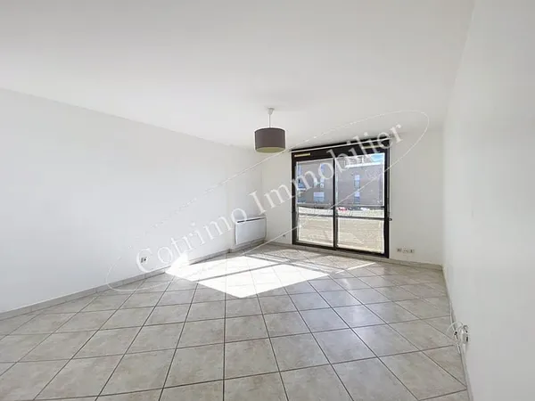 GENAS centre appartement T2 de 49,71m²+ parking