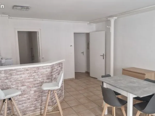 Studio meublé