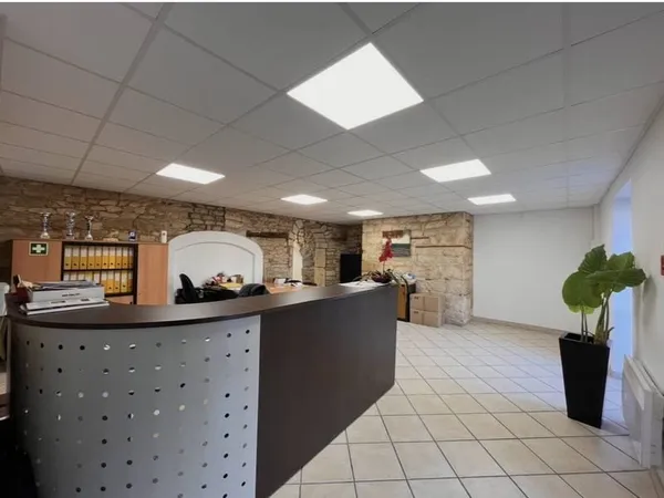 Local commercial 66 m²