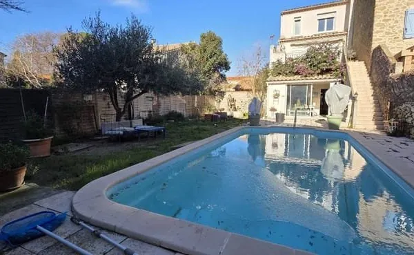 Maison 5 pièces 140 m²