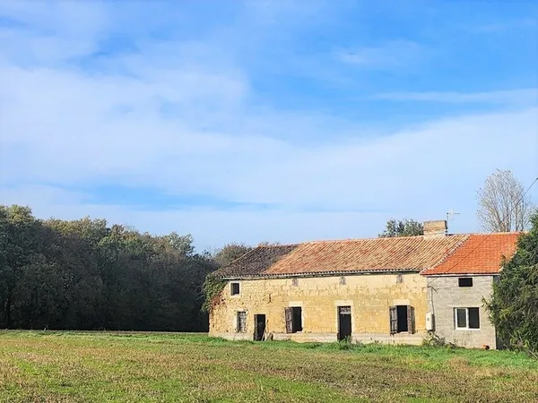 Belle Fermette 4 pièces à rénover avec dépendances MIRAMONT DE GUYENNE (47)