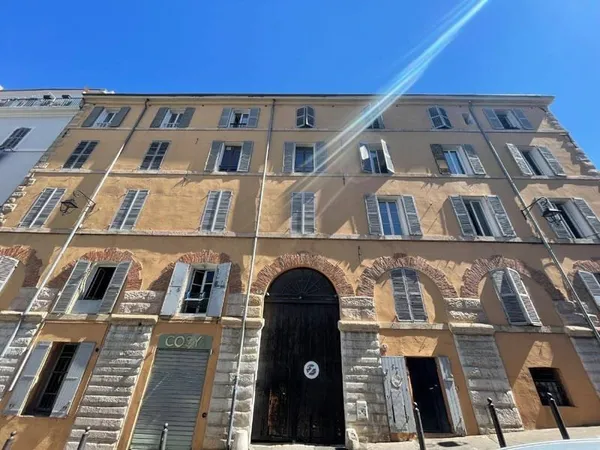 Bureaux 2 pièces 390 m²