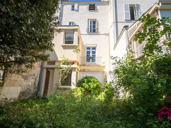 MAISON DE VILLE - 6 chambres