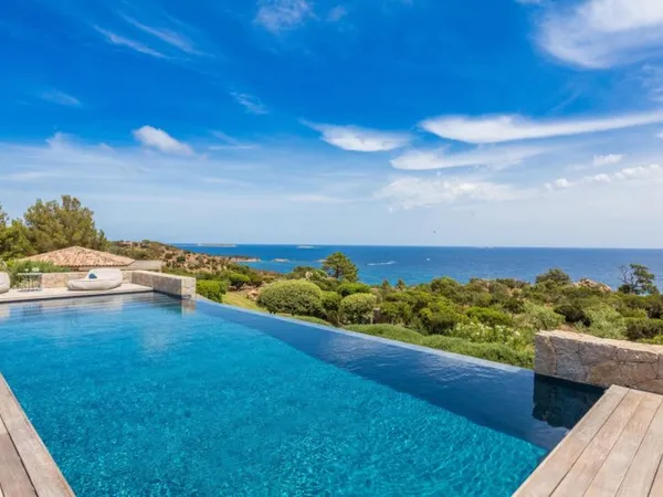 Location villa de luxe à Palombaggia