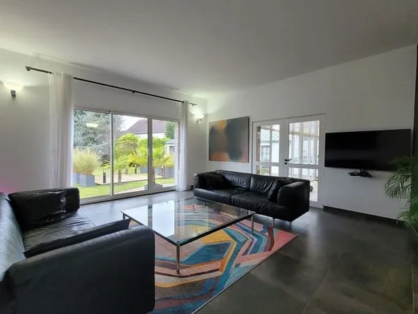 Maison 7 pièces 206 m²