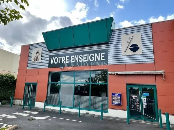 Local commercial 353 m²