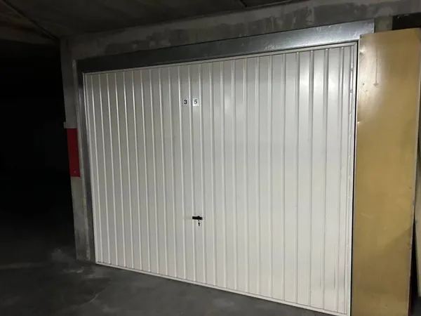 Parking 14 m²