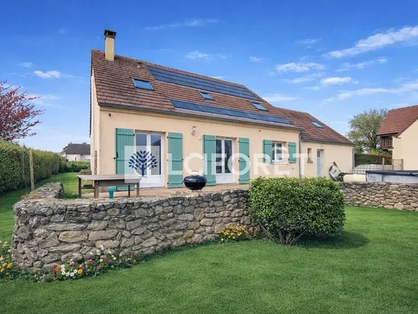 Maison indépendante avec double garage proche PROVINS