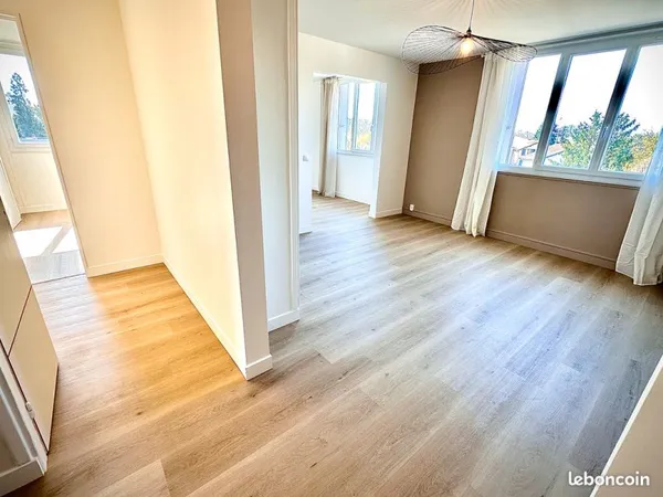 Appartement T3/T4 de 64 m² - Centre Caluire - Lumineux