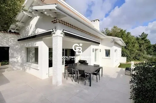 Maison 5 pièces 161 m²