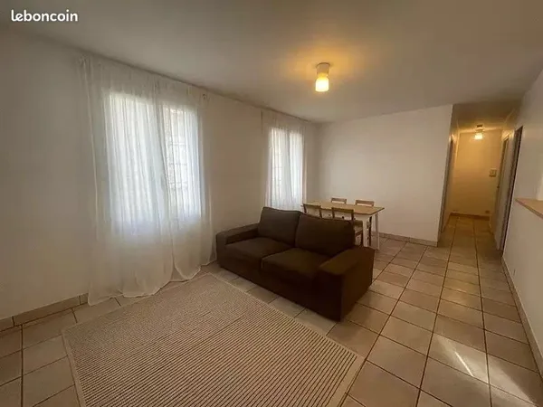 Appartement F2 meublé lumineux 45m² - 1er étage - Alfortville