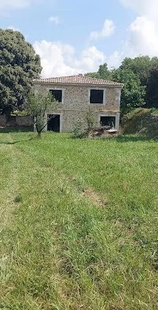 Maison 7 pièces 380 m²