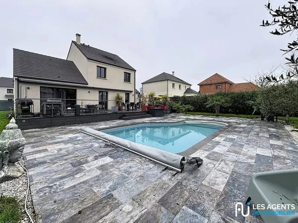 Maison 6 pièces 140 m²