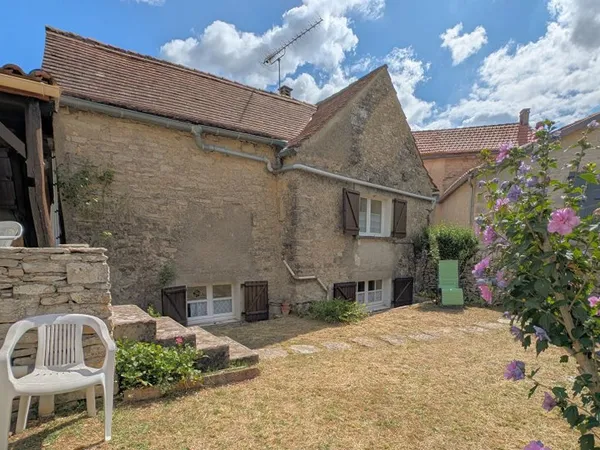 Pied à terre en pierre
