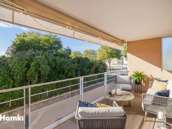 Appartement T3 de 67 m2 à Marseille 13013, Rue Robert de Roux