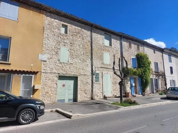 Maison 6 pièces 248 m²