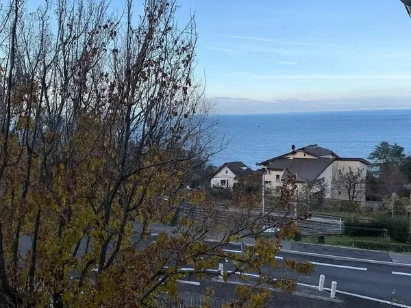 T2 lumineux vue lac