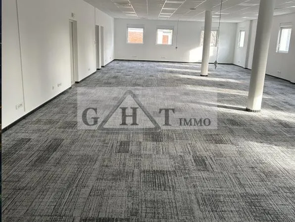 Location Bureaux 263 m² à 626 m²