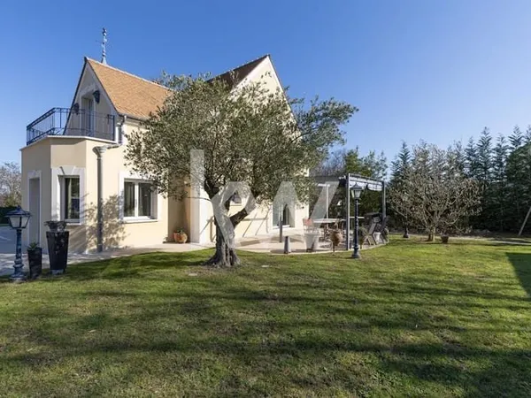 Maison 6 pièces 202 m²