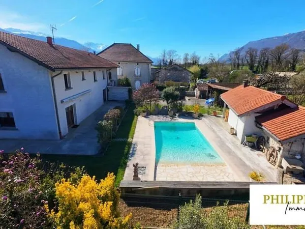 Maison 5 pièces 142 m²