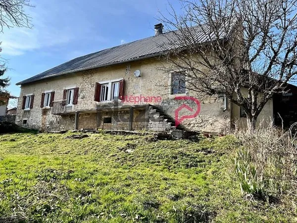 Maison de plain-pied 7 pièces 185 m²