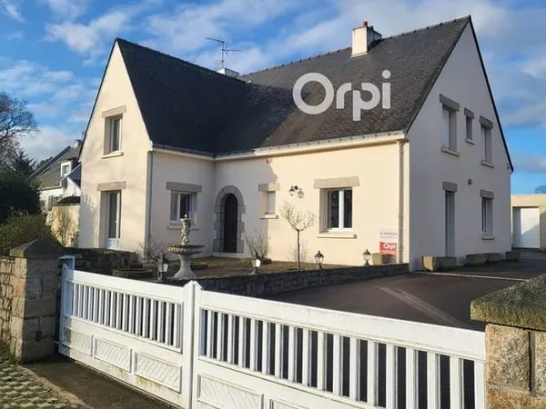 Maison 6 pièces 195 m²