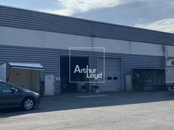 Local d'activité 3257 m²