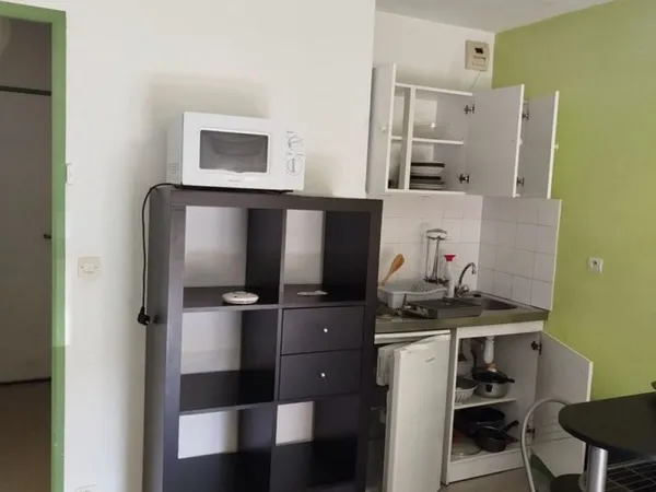 Studio 1 pièce 22 m² +balcon 5 m²+ place de parking+ piscine
