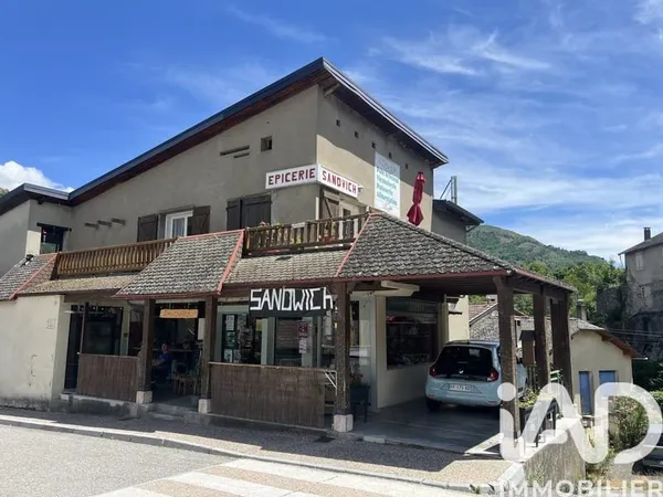 Immeuble de rapport 300 m²