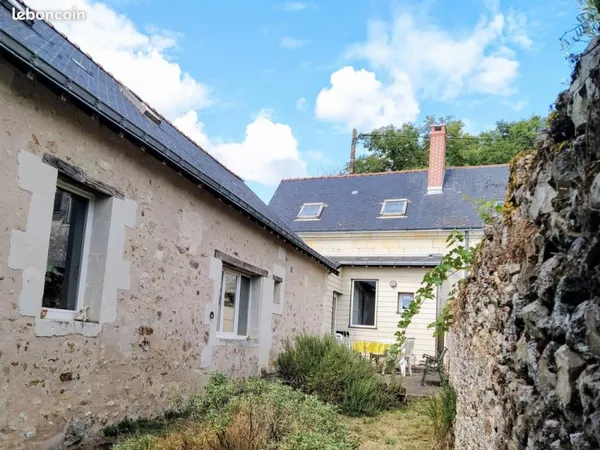 Maison angevine atypique