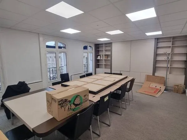 Bureaux 338 m²