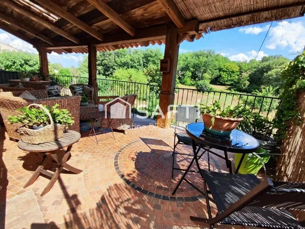 Maison au charme pittoresque
