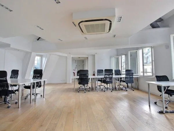 Bureaux 195 m²