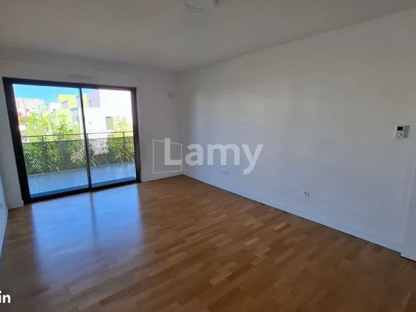 Appartement 3 pièces 82 m²