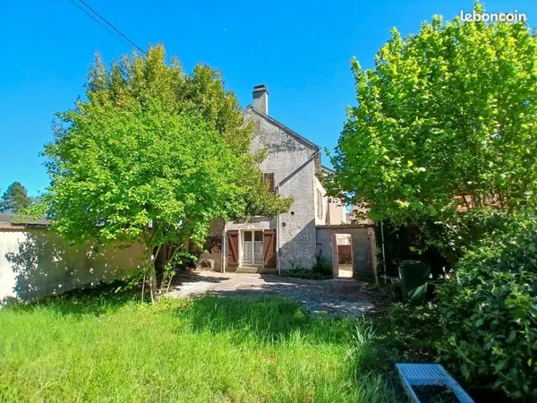 Maison avec jardin au coeur de Saacy