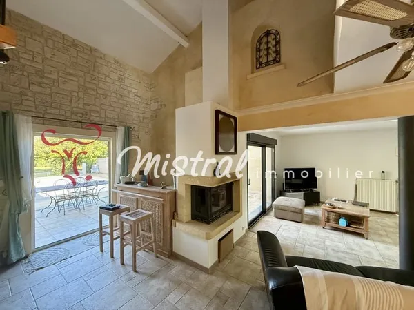 VENTE MAISON AIGUES-MORTES 3 CHAMBRES GARAGE PISCINE TERRAIN
