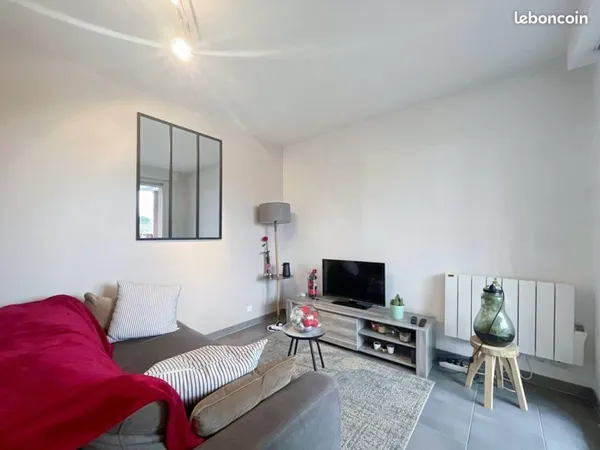 Appartement 2 pièces meublé avec balcon et parking