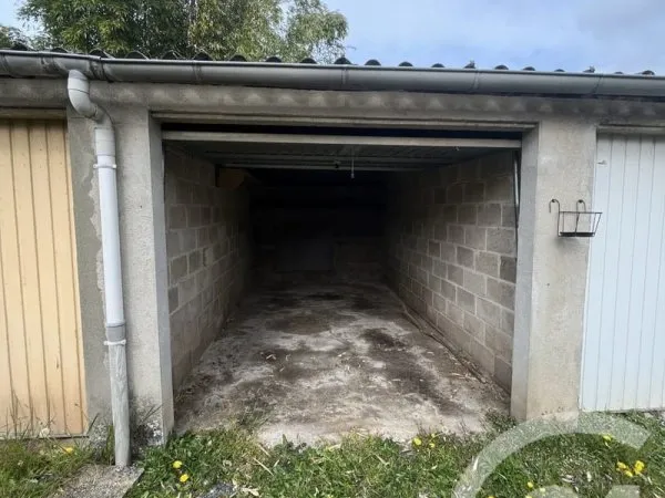 Parking 12 m²