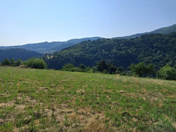 TERRAIN CONSTRUCTIBLE en Ardèche