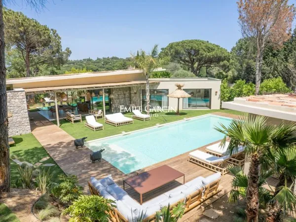 Villa contemporaine à la location - Ramatuelle - Idéalement située