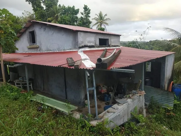 Lot de 2 maisons en construction a vendre au gros-morne