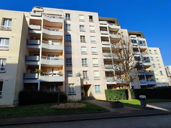 DIJON FAUBOURG RAINES BEAU T3 DE 65m²