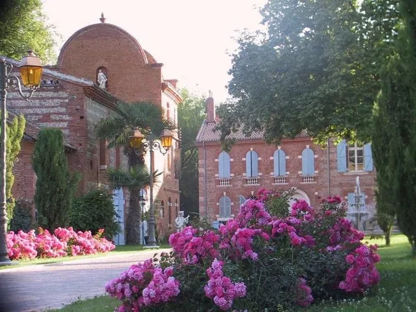MURET CHATEAU 17éme AVEC PARC