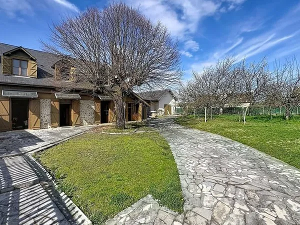 Maison 6 pièces 180 m²