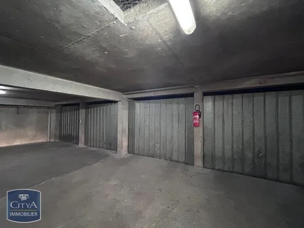 Stationnement Location Angers   75€