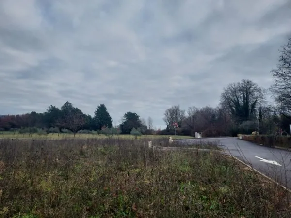 Terrain 150 m²